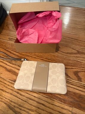 Coach Tan Logo wrist wallet